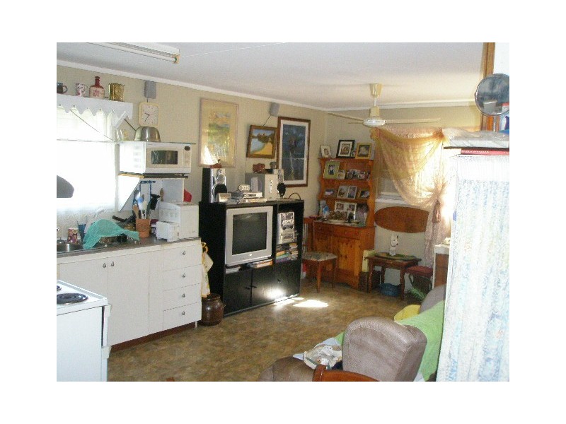 13 Boronia Street, Burrum Heads QLD 4659