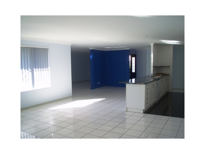 3 Lakeside Drive, Burrum Heads QLD 4659