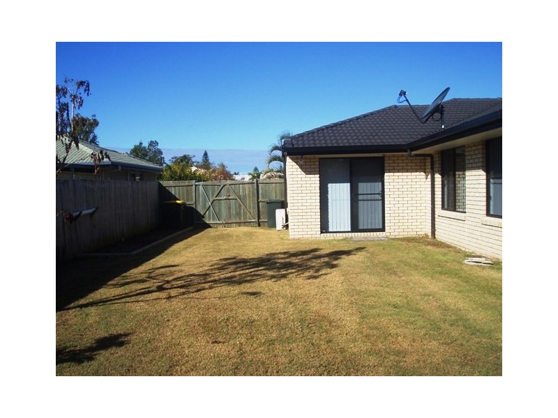 3 Lakeside Drive, Burrum Heads QLD 4659