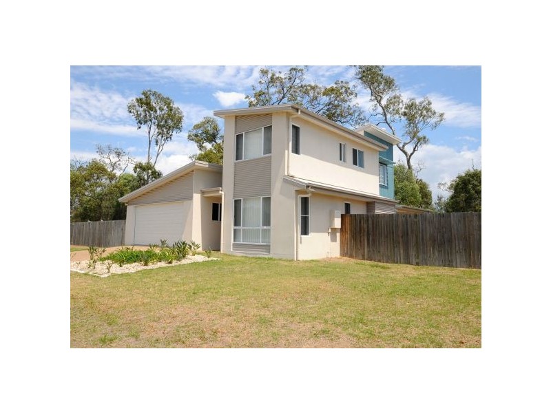 33 Swanview Court, Toogoom QLD 4655