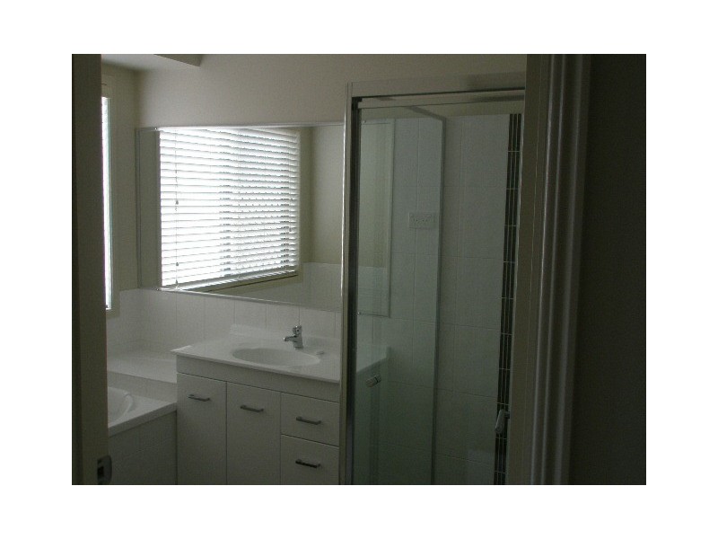 16 Honey Myrtle Close, Burrum Heads QLD 4659