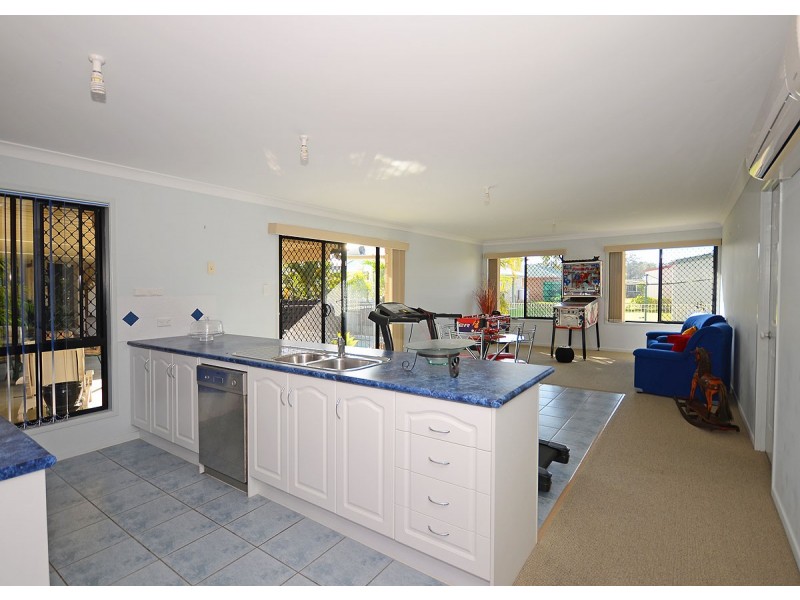 32 Orchid Drive, Burrum Heads QLD 4659
