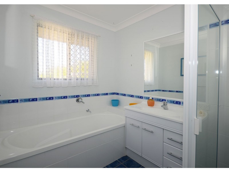 32 Orchid Drive, Burrum Heads QLD 4659