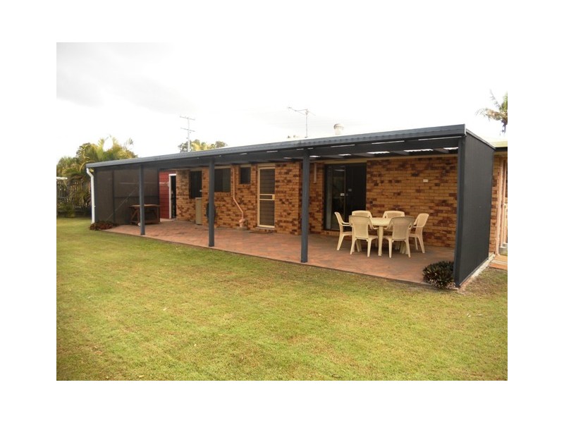 39 Ross Street, Burrum Heads QLD 4659