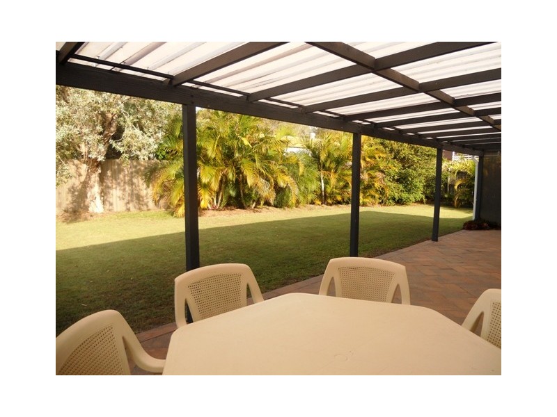 39 Ross Street, Burrum Heads QLD 4659