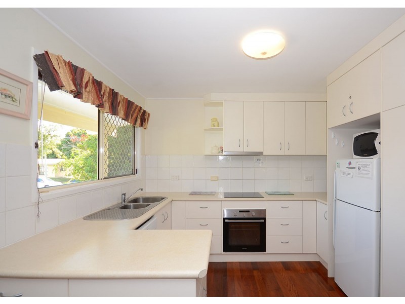 47 Esplanade, Burrum Heads QLD 4659