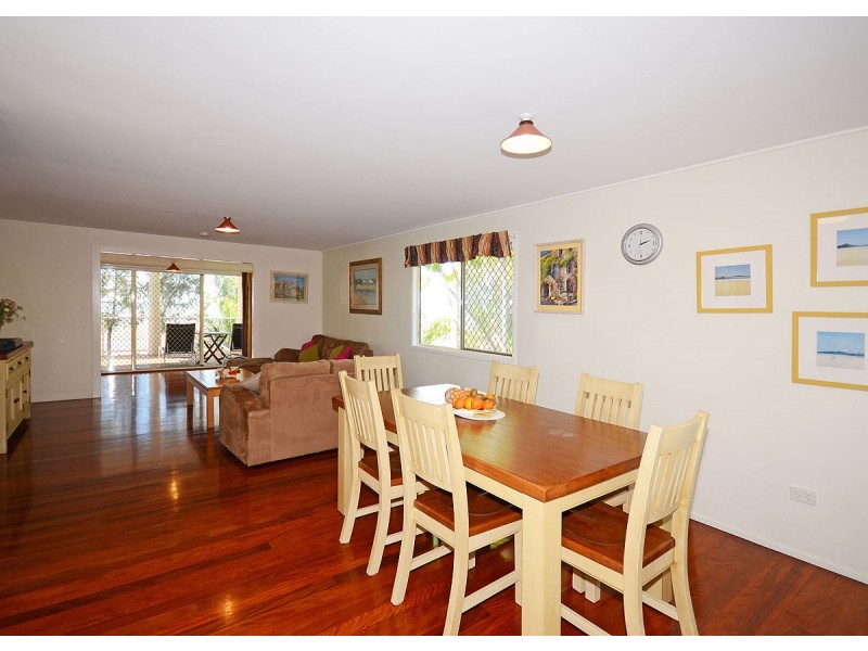 47 Esplanade, Burrum Heads QLD 4659