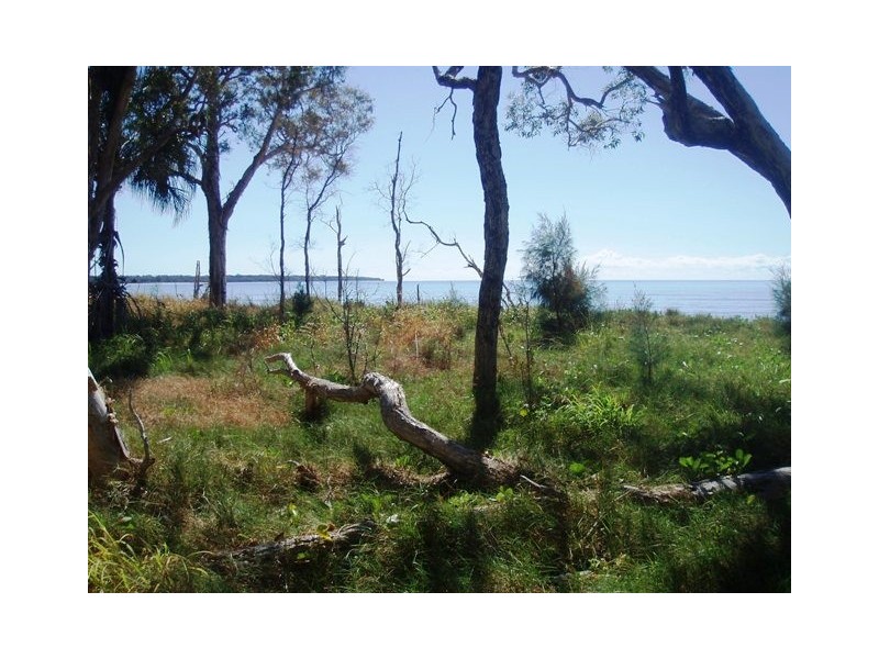 142 Burrum Street, Burrum Heads QLD 4659