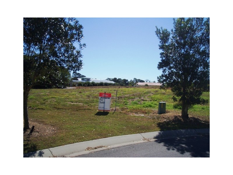 2 Nira Court, Burrum Heads QLD 4659