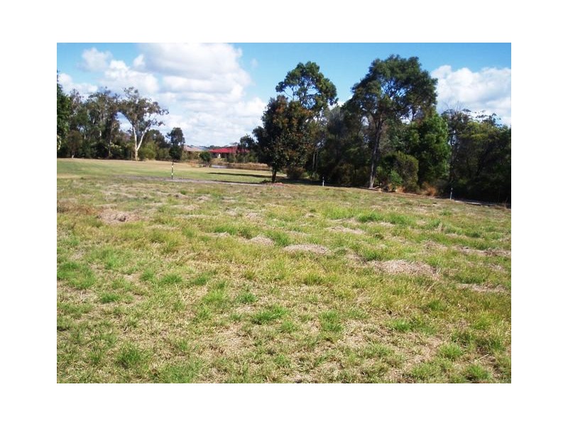 2 Nira Court, Burrum Heads QLD 4659