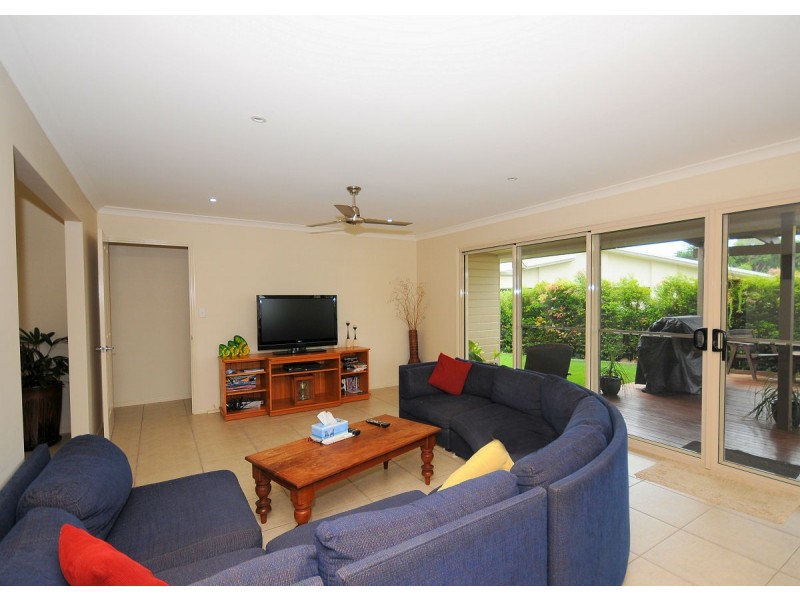 33 Tree View Road, Toogoom QLD 4655