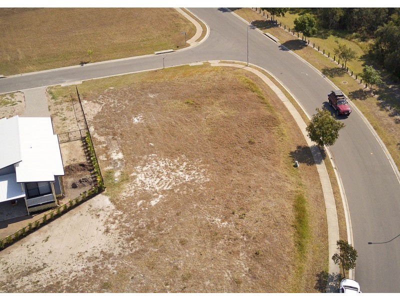 20 Barramundi Drive, Burrum Heads QLD 4659