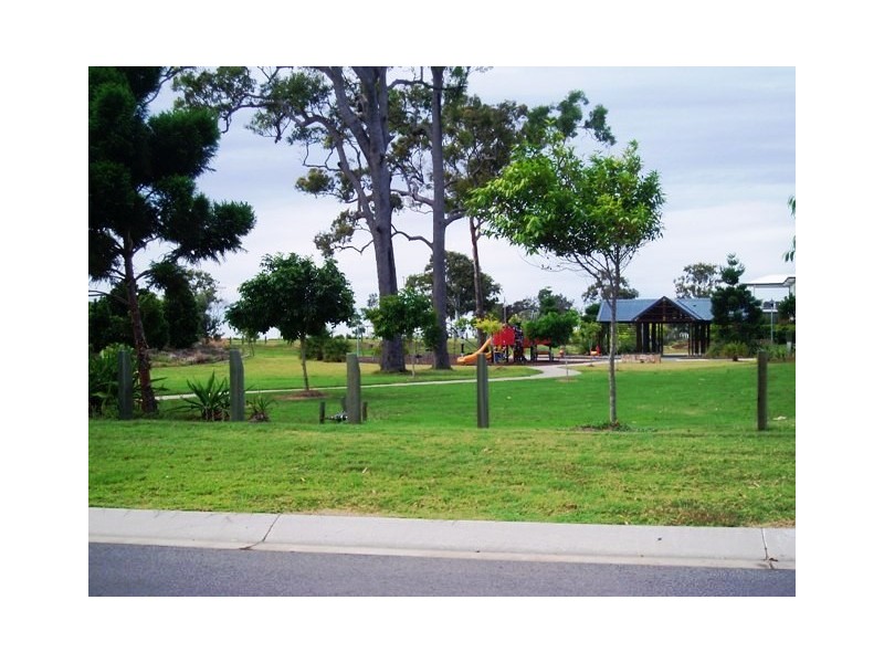 20 Barramundi Drive, Burrum Heads QLD 4659