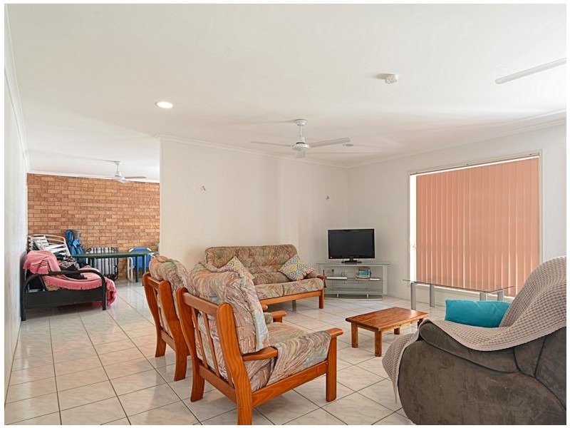 136 Burrum Street,, Burrum Heads QLD 4659