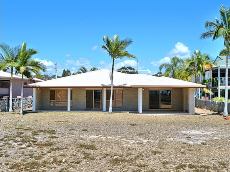 136 Burrum Street,, Burrum Heads QLD 4659