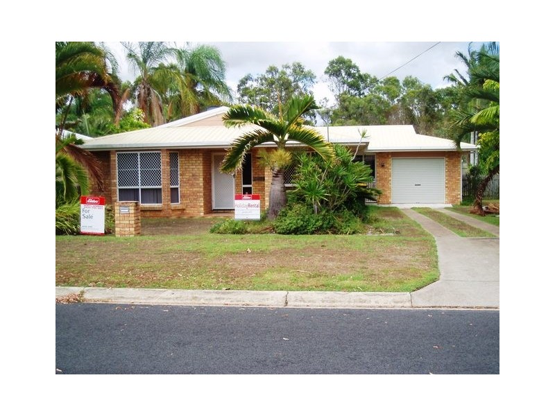 125 Burrum Street, Burrum Heads QLD 4659