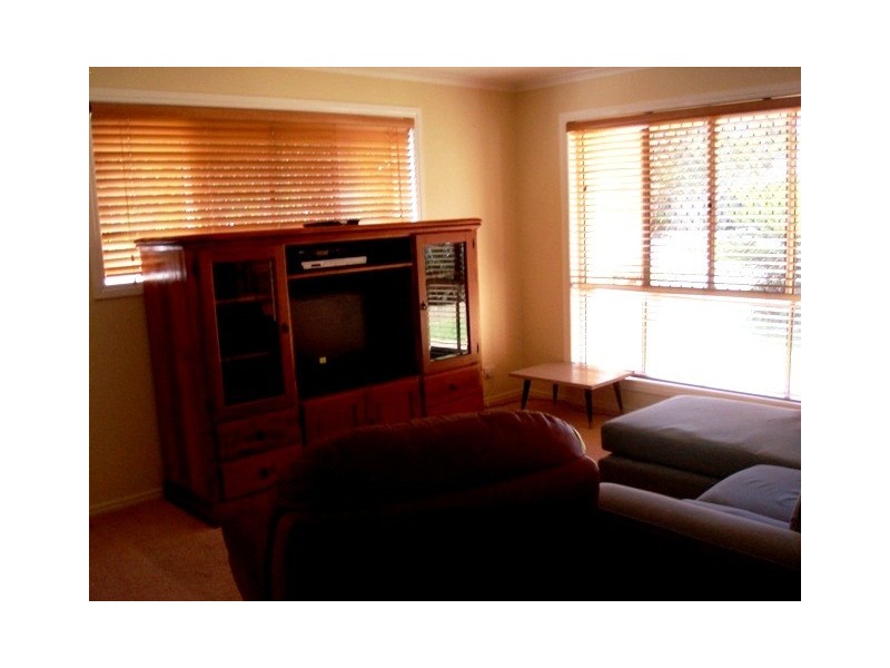 125 Burrum Street, Burrum Heads QLD 4659