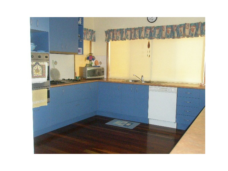 20 Travis Road, Burrum Heads QLD 4659
