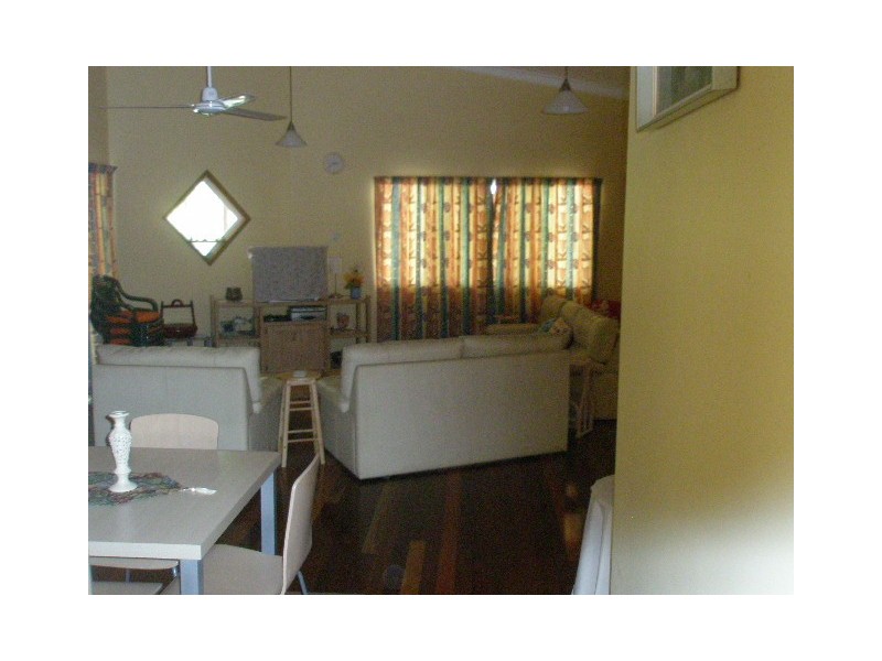 20 Travis Road, Burrum Heads QLD 4659