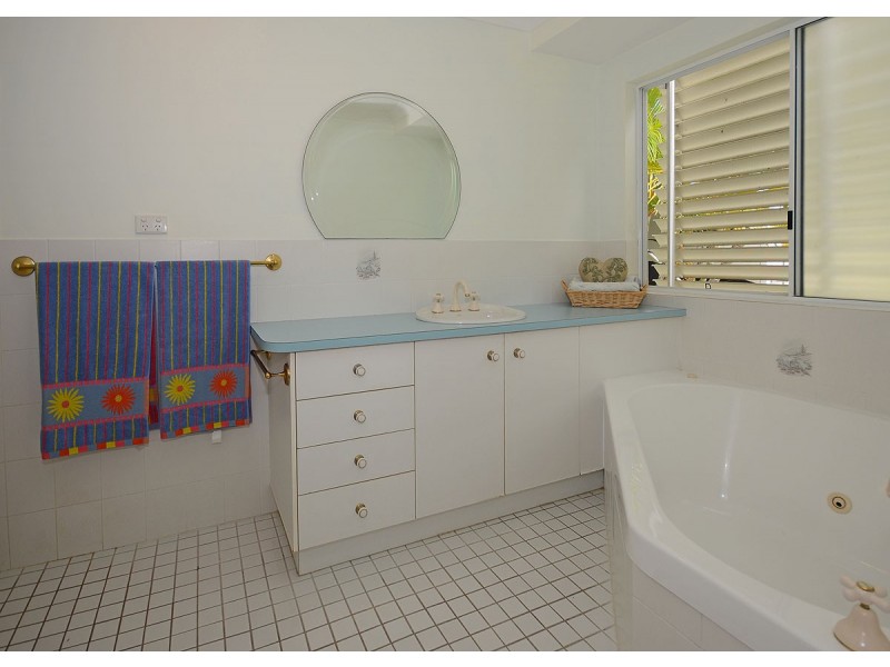 144 Burrum Street, Burrum Heads QLD 4659