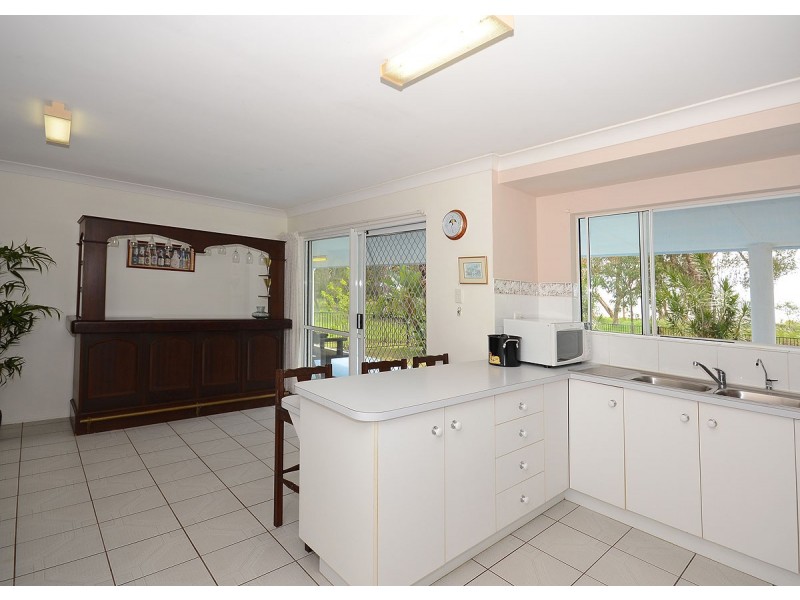 144 Burrum Street, Burrum Heads QLD 4659