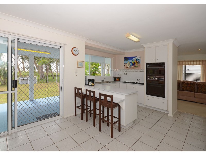 144 Burrum Street, Burrum Heads QLD 4659