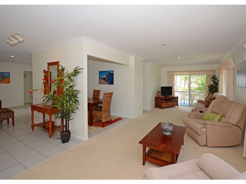 144 Burrum Street, Burrum Heads QLD 4659