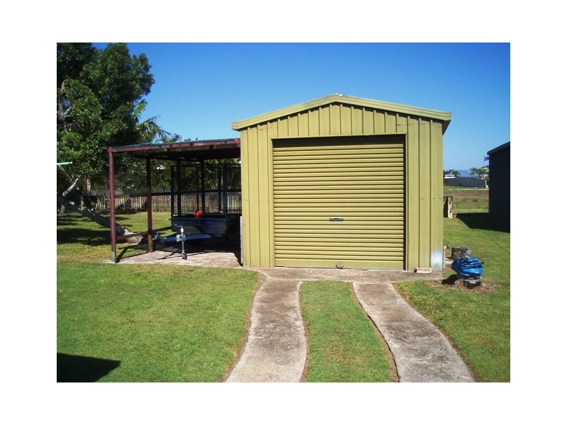 85 Riverview Drive, Burrum Heads QLD 4659