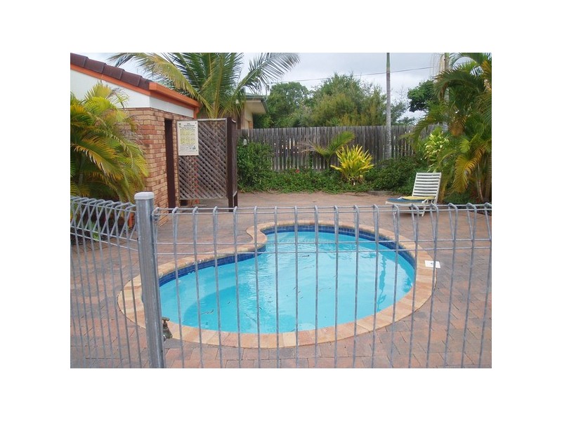 3/110 Burrum St, Burrum Heads QLD 4659