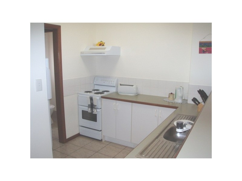 3/110 Burrum St, Burrum Heads QLD 4659