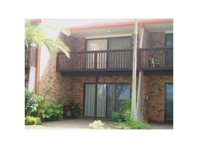 3/110 Burrum St, Burrum Heads QLD 4659