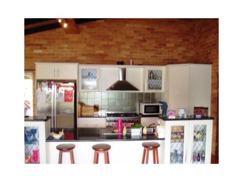 4 Boronia Street, Burrum Heads QLD 4659