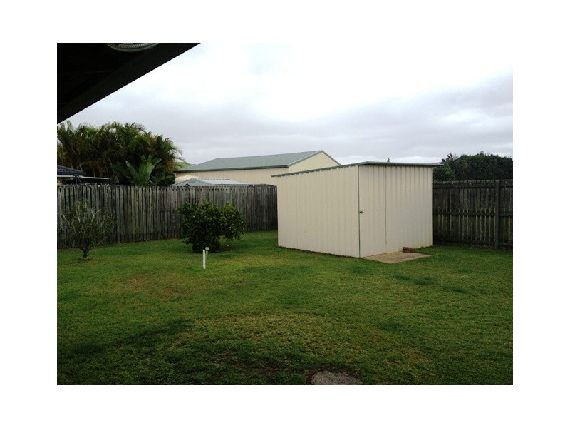 7 Tanami Close, Burrum Heads QLD 4659