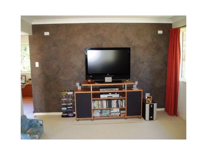 9 Brypat Cl, Burrum Heads QLD 4659