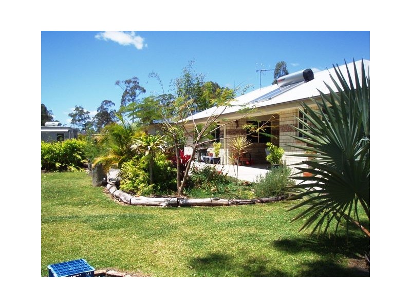 9 Brypat Cl, Burrum Heads QLD 4659