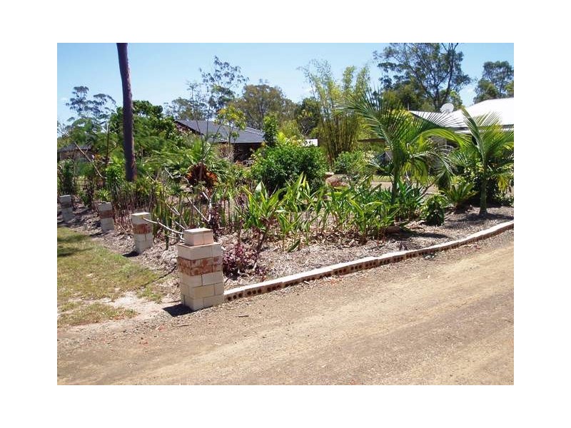 9 Brypat Cl, Burrum Heads QLD 4659