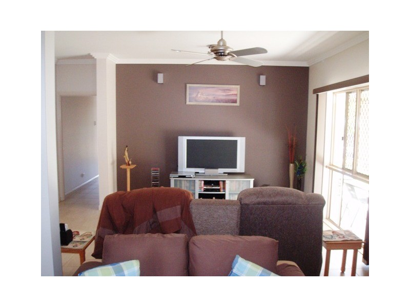 4 Brypat Close, Burrum Heads QLD 4659