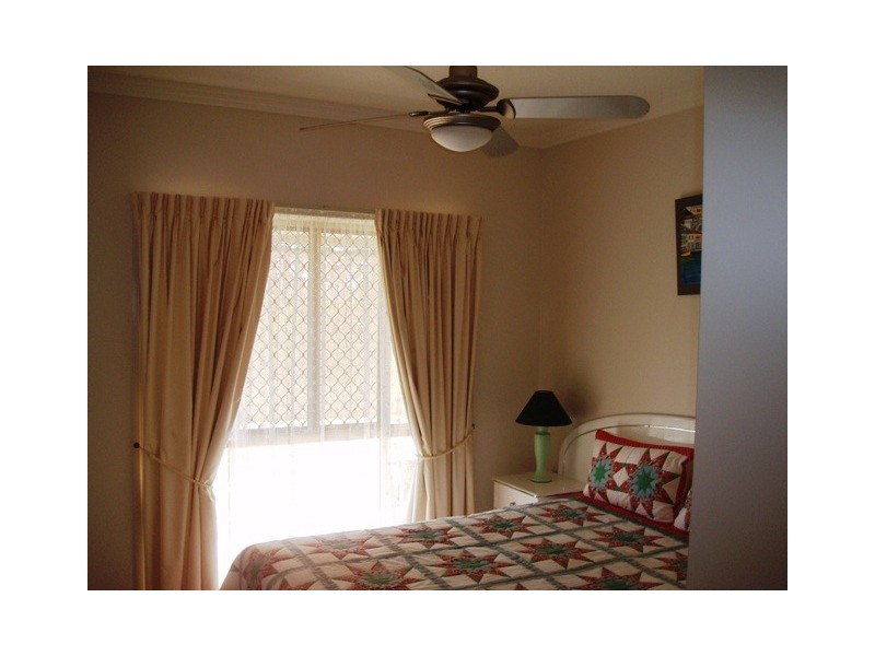 4 Brypat Close, Burrum Heads QLD 4659