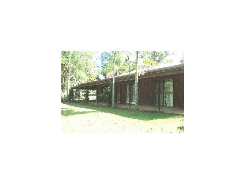 15 – 17 Raintree Ave, Burrum Heads QLD 4659