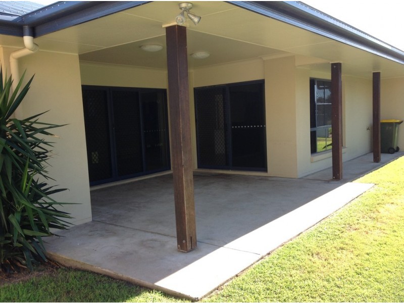 8 Krista Court, Burrum Heads QLD 4659