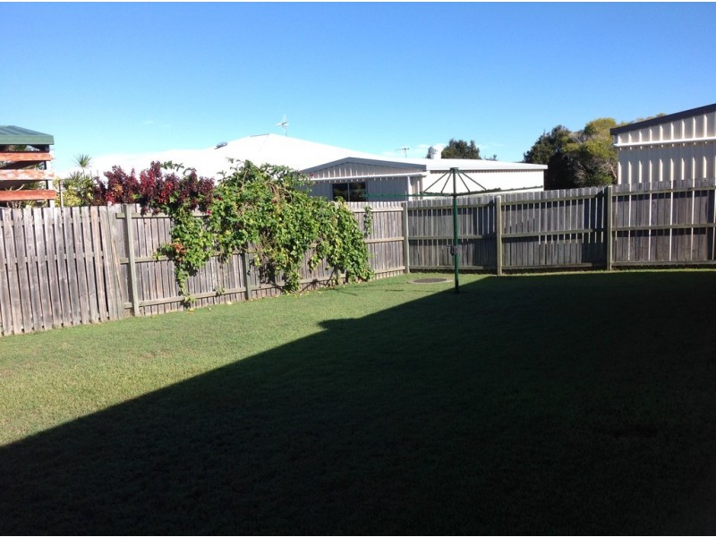 8 Krista Court, Burrum Heads QLD 4659