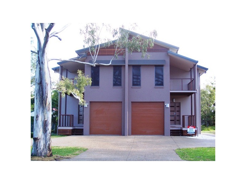 1/9 Burrum Street, Burrum Heads QLD 4659