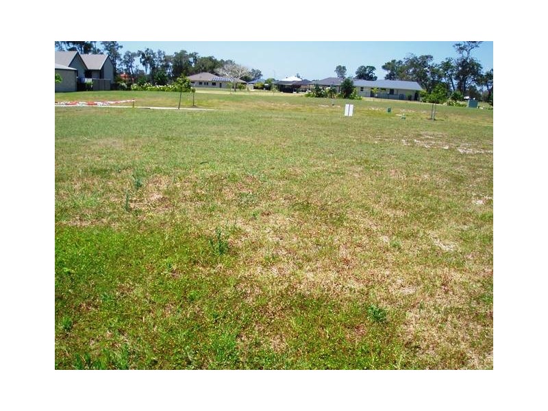 4 Cowrie Crt, Burrum Heads QLD 4659