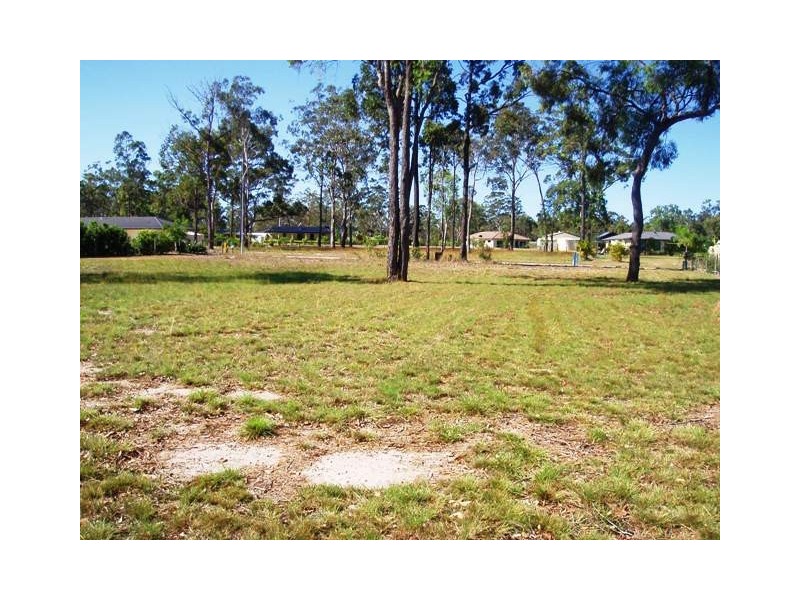 8 Elboz Ct, Burrum Heads QLD 4659