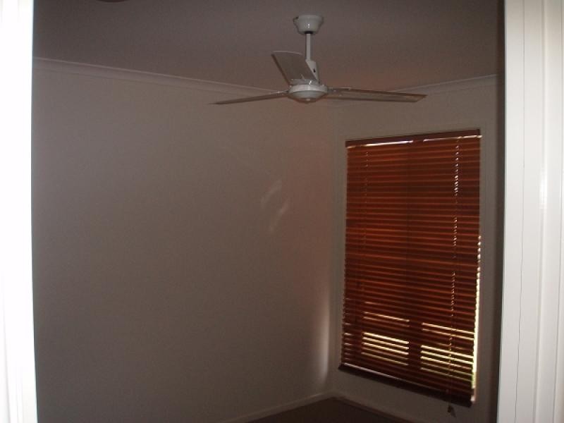 7 Honey Myrtle Cl, Burrum Heads QLD 4659