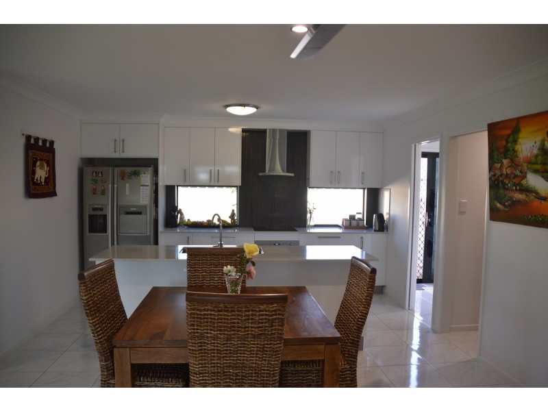 11 Noeme Street, Burrum Heads QLD 4659