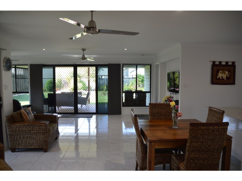 11 Noeme Street, Burrum Heads QLD 4659