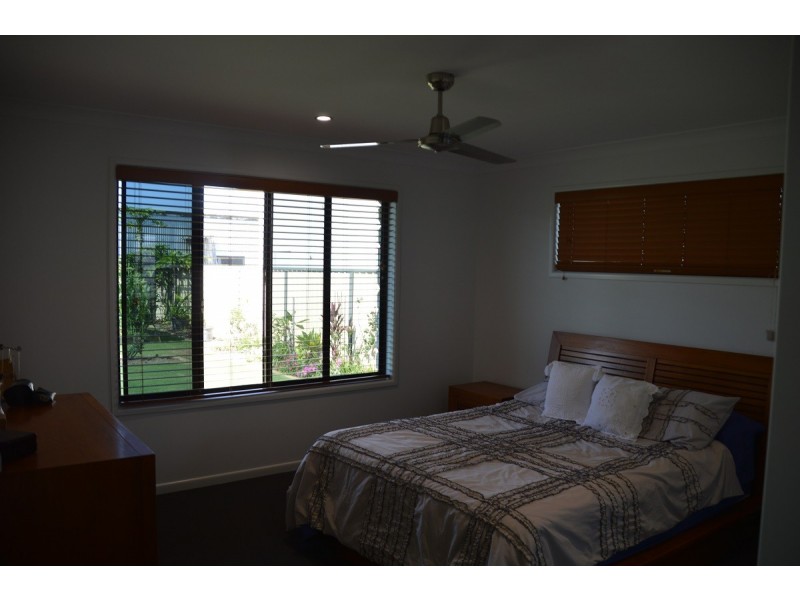 11 Noeme Street, Burrum Heads QLD 4659