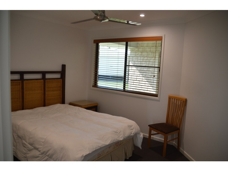 11 Noeme Street, Burrum Heads QLD 4659