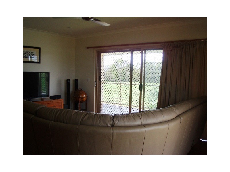37 Barramundi Drive, Burrum Heads QLD 4659